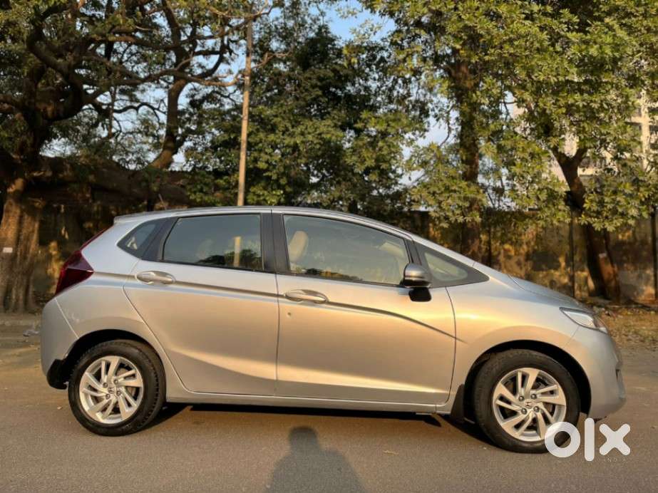 Honda Jazz V Cvt, 2015, Petrol