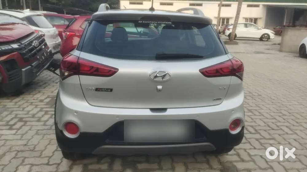 Hyundai I20 Active 2016 Diesel,show Room Record And Fresh Insurance
