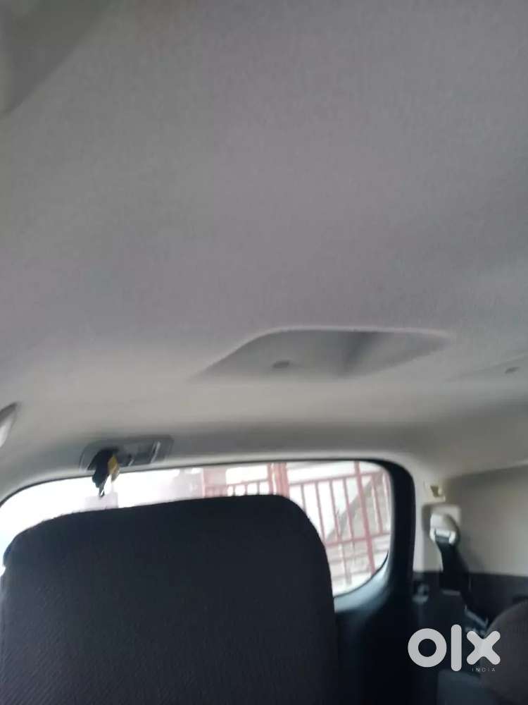 Toyota Innova Crysta 2017 Diesel 95000 Km Driven