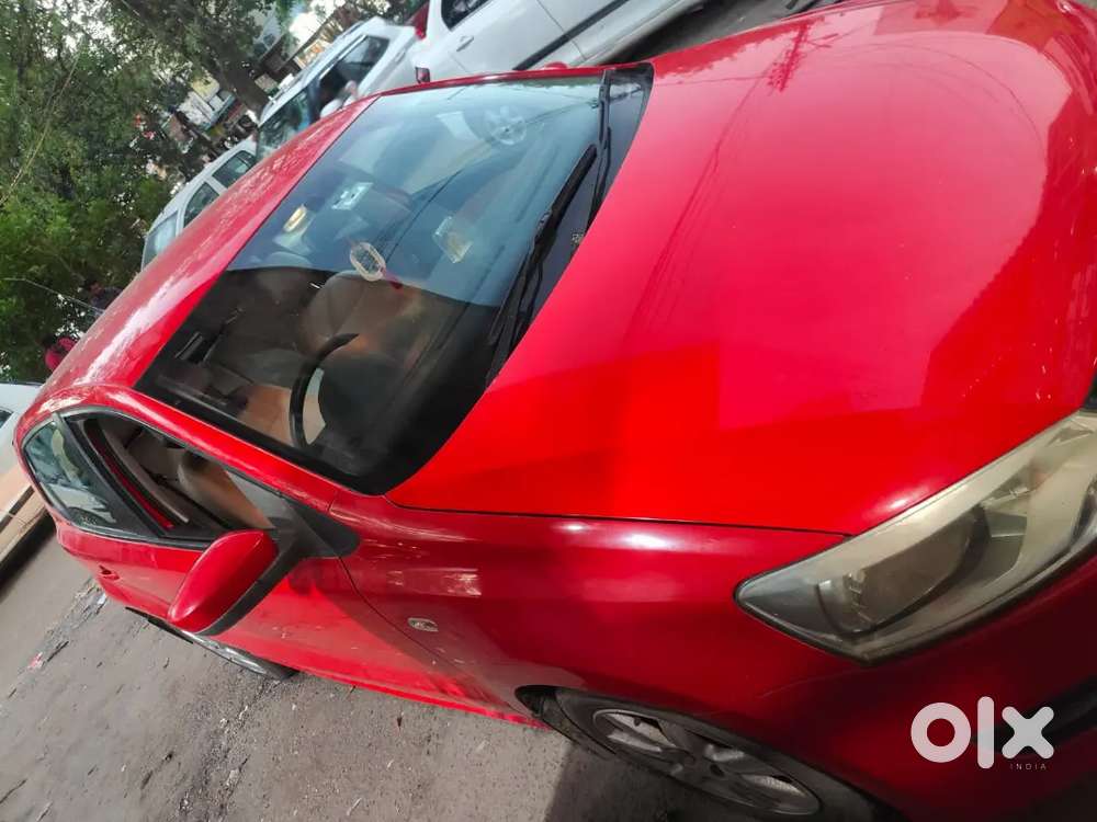 2012 Petrol Top Model Super Luxurious Condition Vehicle