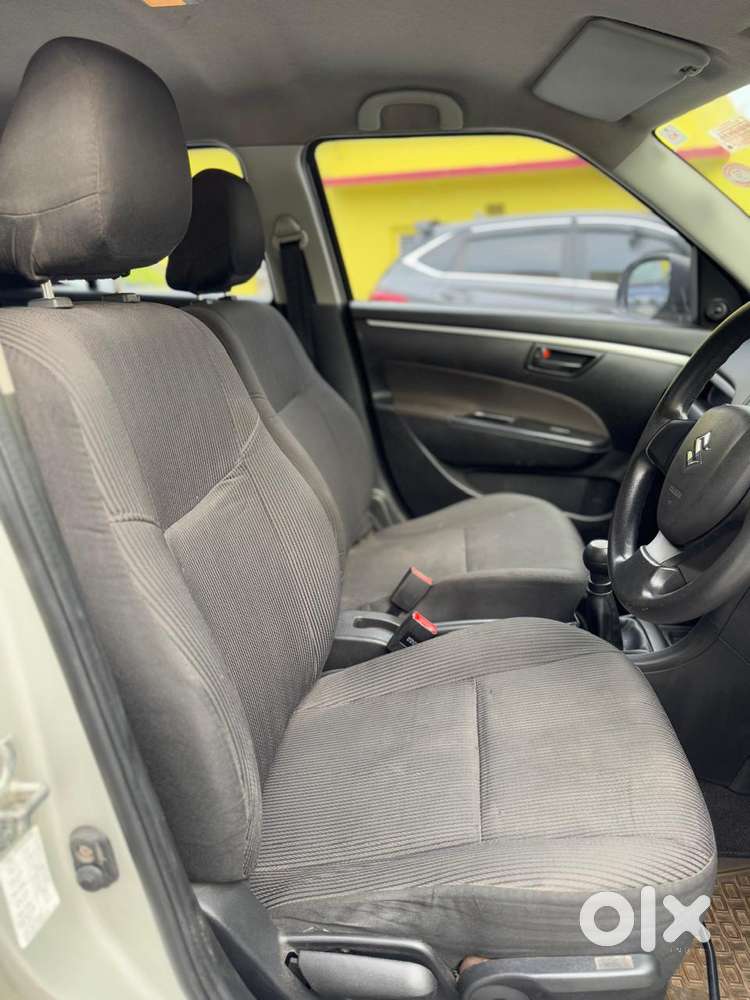 Maruti Suzuki Swift 1.2 Lxi (o), 2017, Petrol