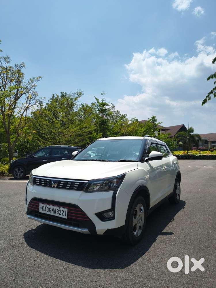 Mahindra Xuv300 W6, 2023, Petrol