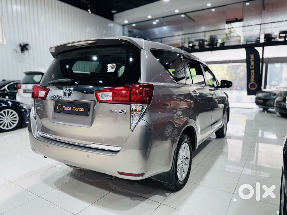 Toyota Innova Crysta 2.8 Z, 2016, Diesel