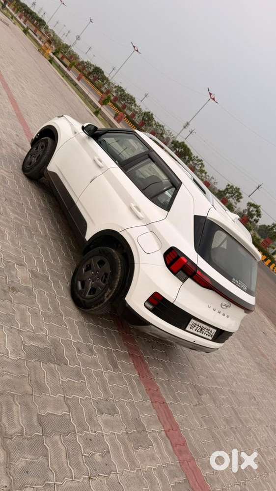 Hyundai Venue 2023 Petrol Good Condition