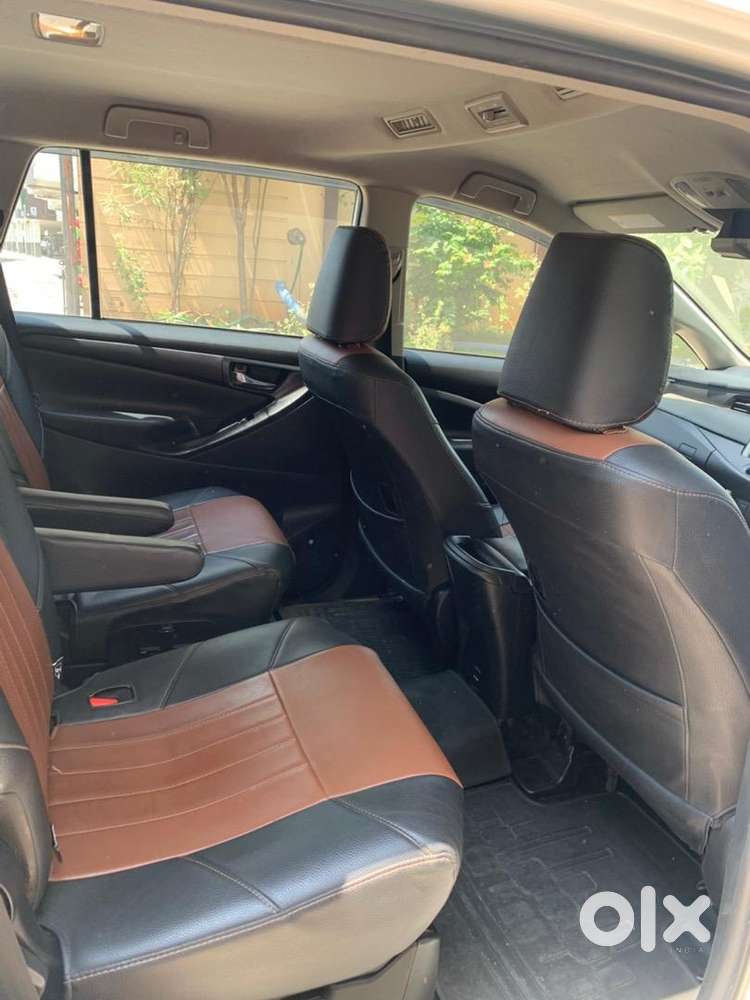 Toyota Innova Crysta 2016 Diesel Well Maintained