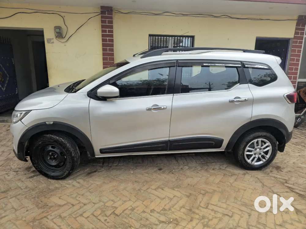 Selling My Renault Triber 2021 Model In Urgent
