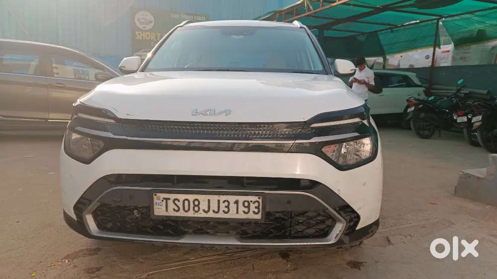 Kia Carens 2022 Petrol Good Condition