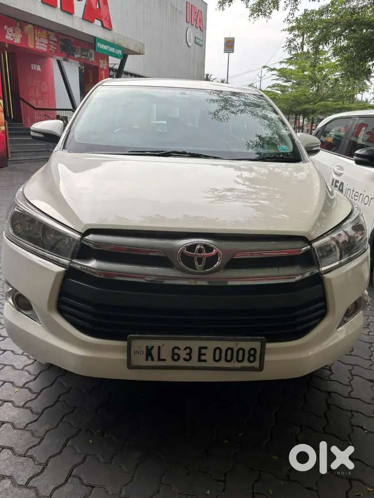 Toyota Innova Crysta 2.8 Gx 2016