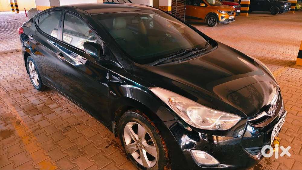 2014 Hyundai Fluidic Elantra 1.8 Litre Mt
