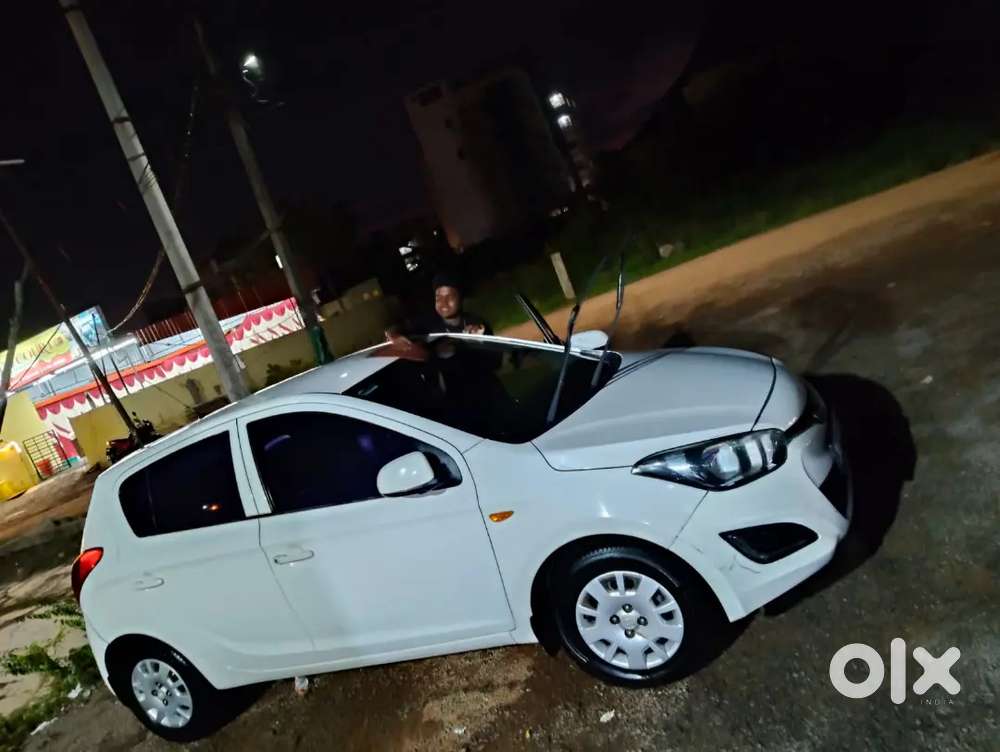 Hyundai New I20 2012 Diesel 160000 Km Driven