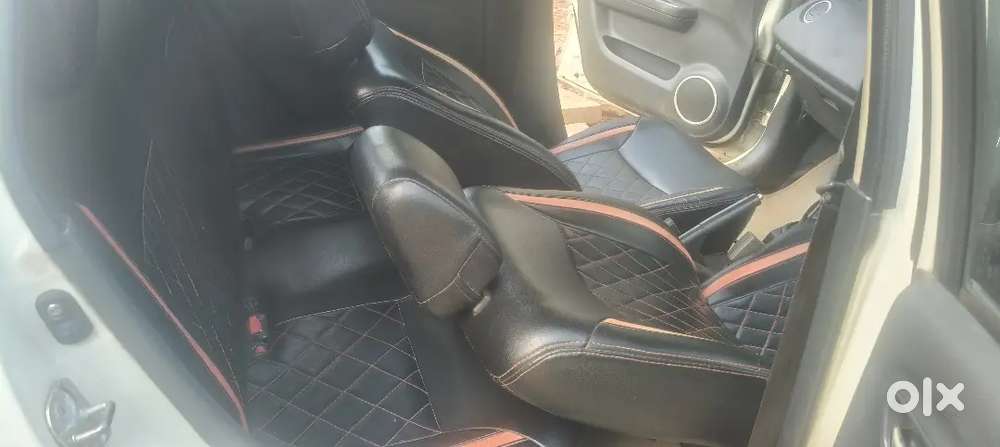 Good Condition Showroom In Dennis