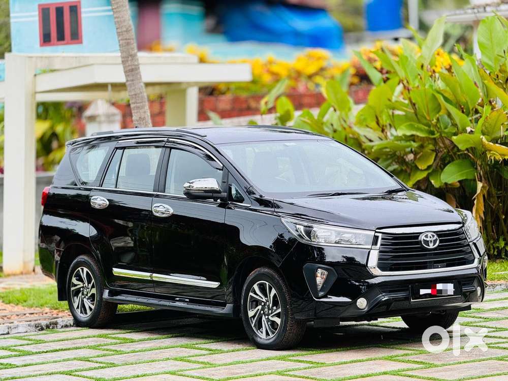 Toyota Innova Crysta 2.8 Gx At 7 Str, 2022, Diesel