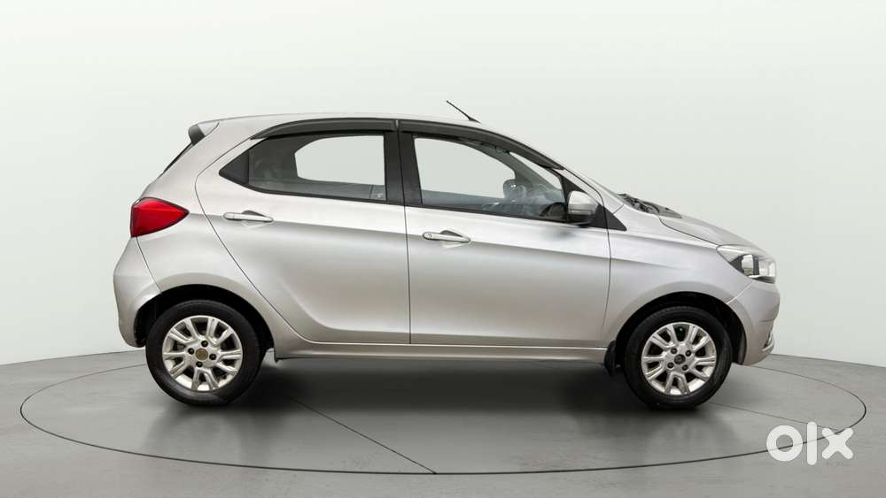 Tata Tiago 1.2 Revotron Xza, 2017, Petrol
