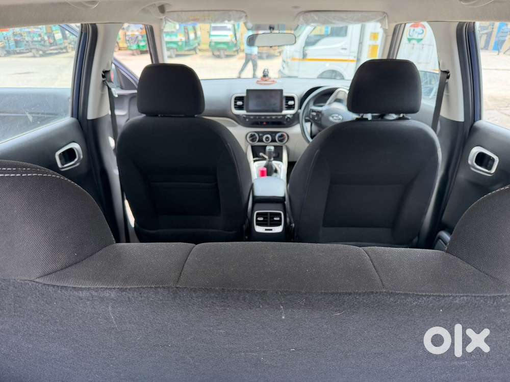 Hyundai Venue Petrol 2022