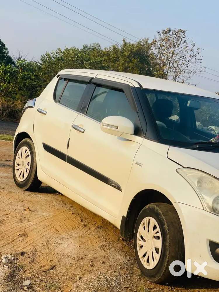 Maruti Suzuki Swift 2011 Diesel 105000 Km Driven