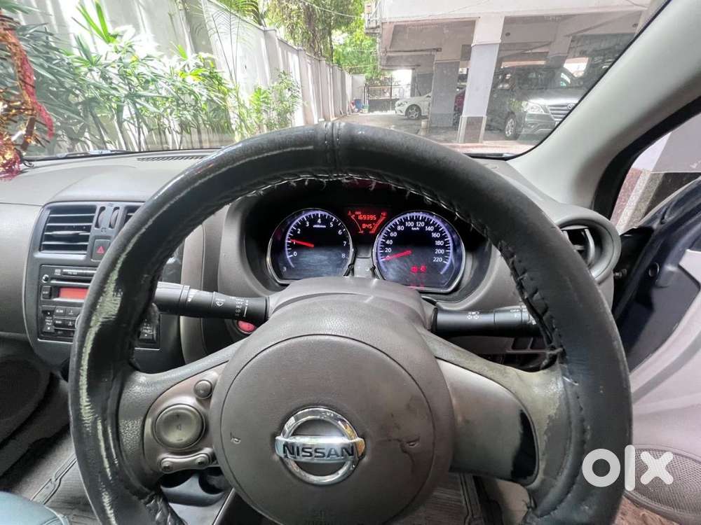 Nissan Sunny - 2011 Petrol, 1st Hand And Top Model