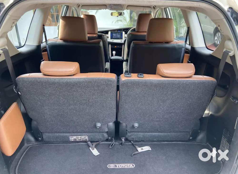 Toyota Innova Crysta Automatic 2.8 Zx Fully Company Serviced