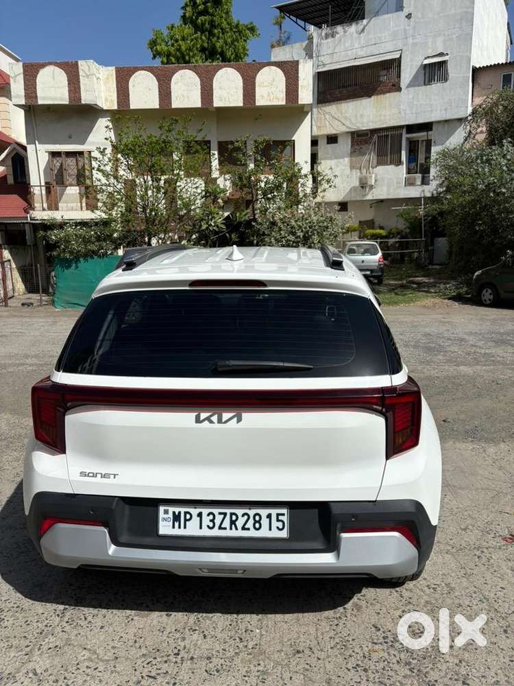 Kia Sonet 2024 Petrol Well Maintained
