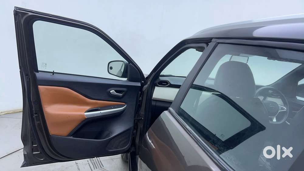 Nissan Magnite Xv Turbo, 2021, Petrol