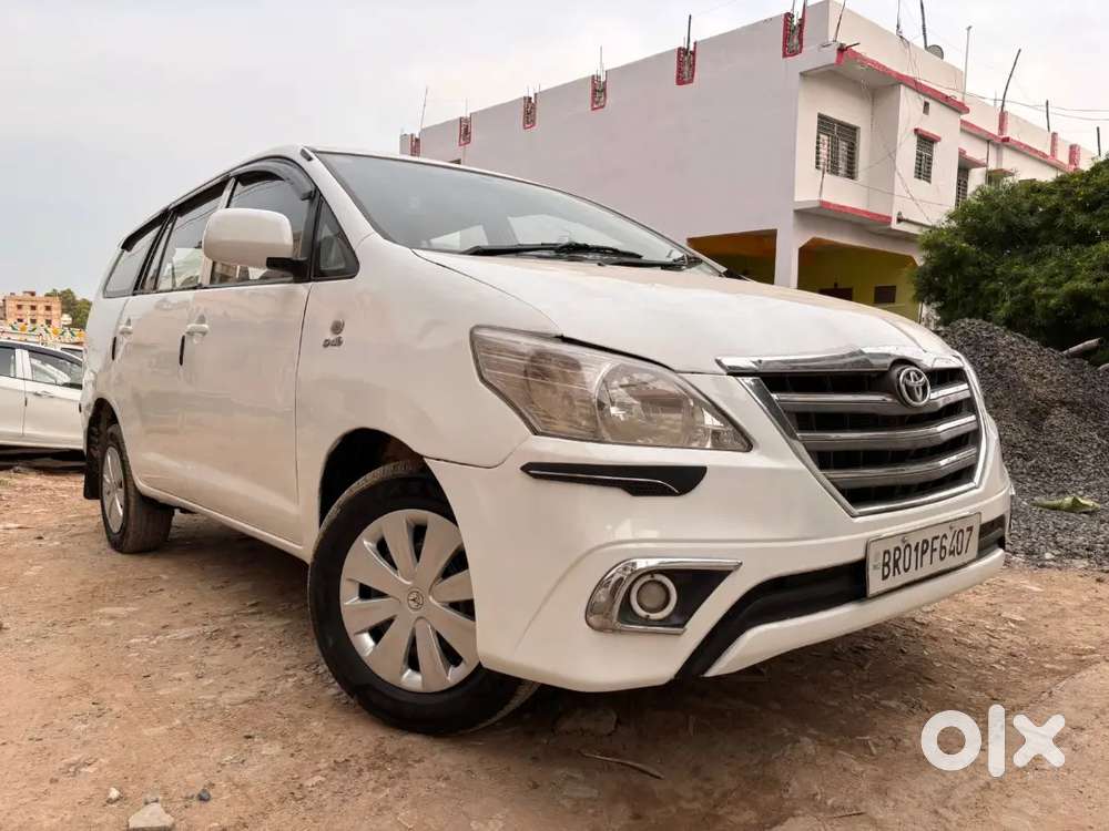 Toyota Innova 2015 Diesel Well Maintained