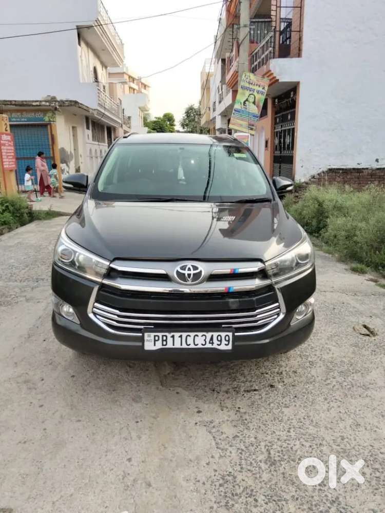 Toyota Innova Crysta Diesel 2016