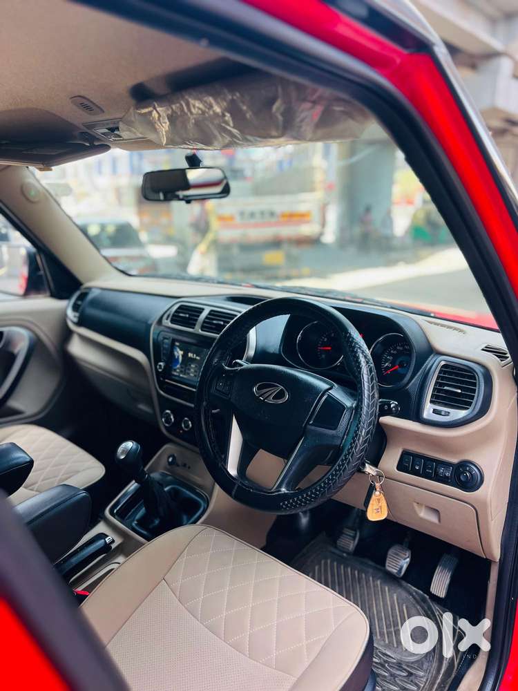 Mahindra Tuv 300 T10 Dual Tone, 2019, Diesel
