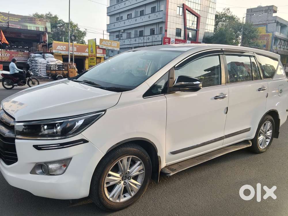 Toyota Innova Crysta 2.8z Automatic, 2018, Diesel