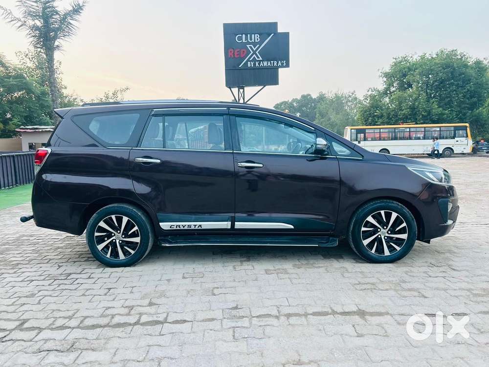 Toyota Innova Crysta [2020-ongoing] 2.7 Zx At 7 Str, 2022, Petrol