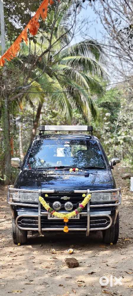 Chevrolet Tavera Neo 2004 Diesel 200000 Km Driven