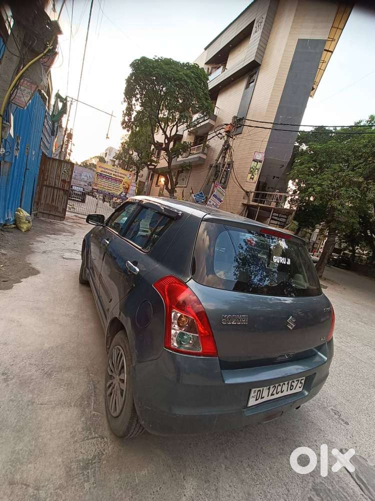 Maruti Suzuki Swift (2011- Petrol) 77k Km (naveen Shahdara-east Delhi)