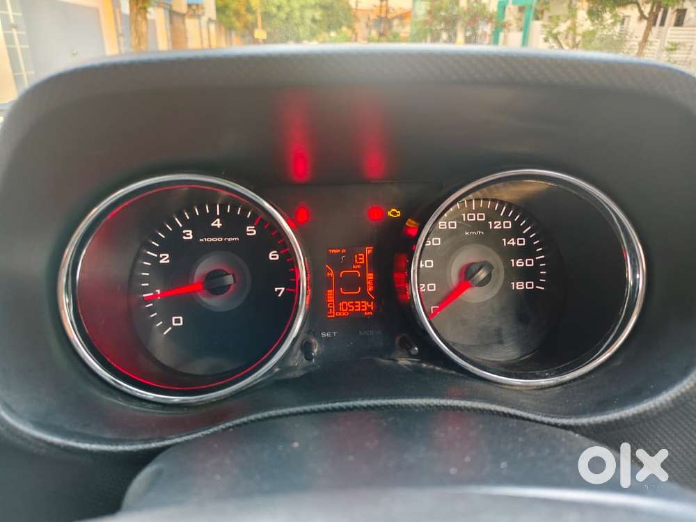 Mahindra Tuv 300 T10, 2017, Diesel