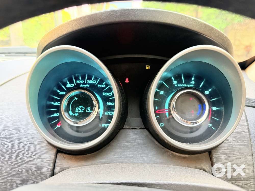 Mahindra Xuv500 W6 2wd, 2016, Electric