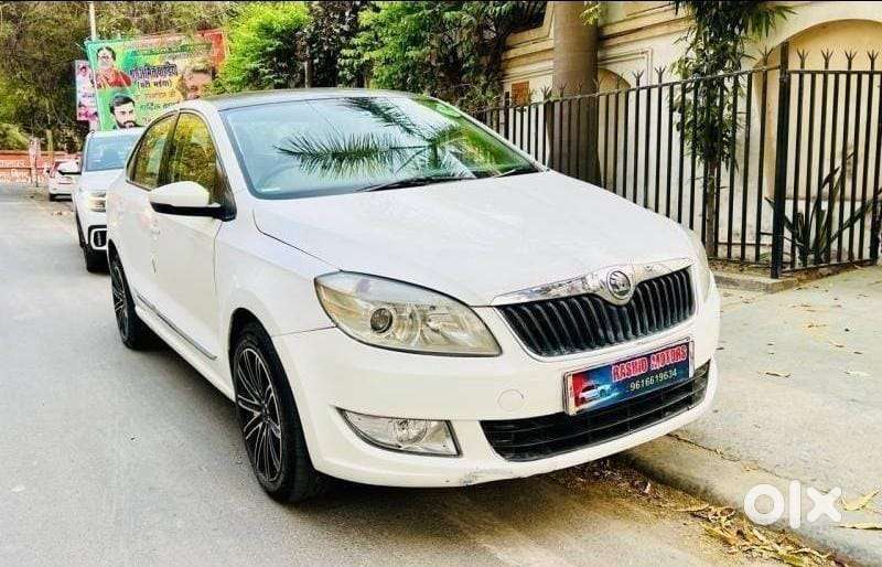 Skoda Rapid 2013-2016 1.5 Tdi Ambition With Alloy Wheel, 2015, Diese..