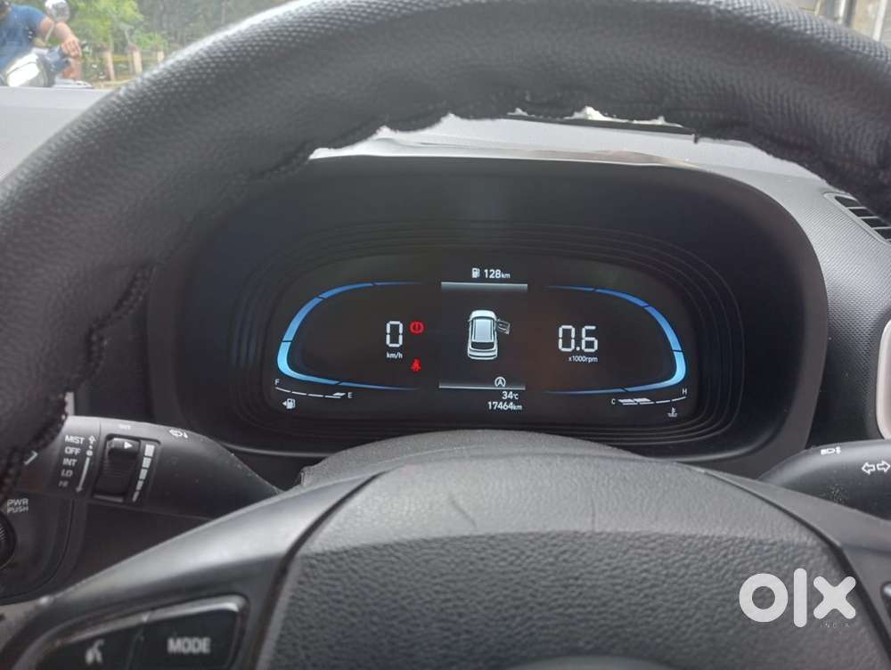 Hyundai Venue Petrol 2023