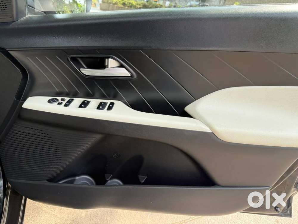 Hyundai Verna Sx 1.5 Petrol Ivt, 2023, Petrol