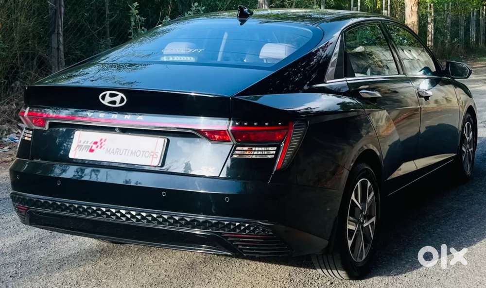 Hyundai Verna Sx (o) 1.5 Turbo Petrol Dct, 2023, Petrol