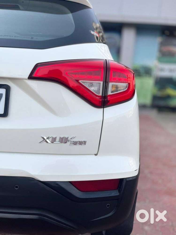 Mahindra Xuv300 W6, 2021, Petrol