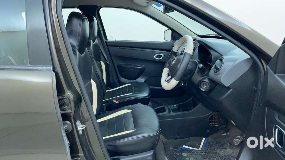 Renault Kwid 2019-ongoing 1.0 Rxt Amt (o), 2018, Petrol