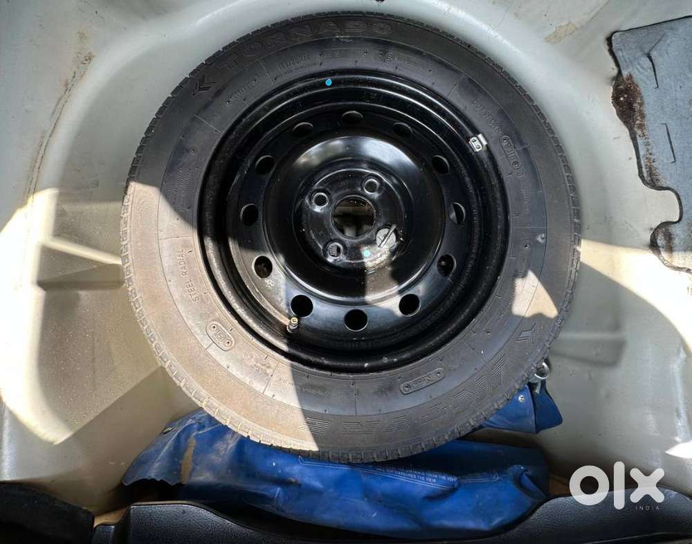 Maruti Suzuki Swift Vxi + Manual, 2013, Petrol