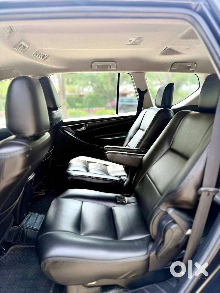 Toyota Innova Crysta 2.7 Gx Mt, 2021, Diesel