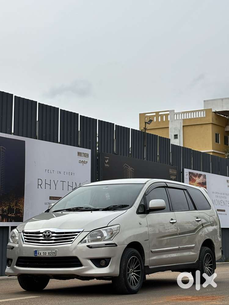 Toyota Innova 2.5 G (diesel) 7 Seater Bs Iv, 2013, Diesel