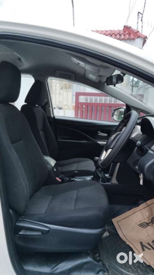 Toyota Innova Crysta 2.4 G Mt 8s, 2016, Diesel