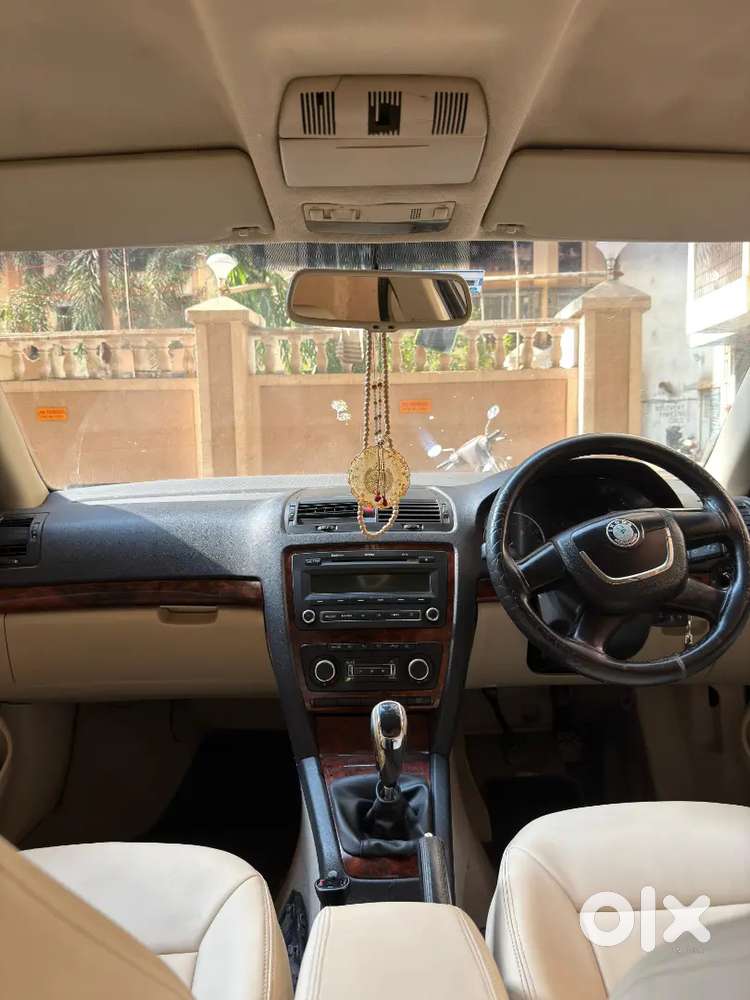 Superb Condition Skoda Laura Eligance 2.0