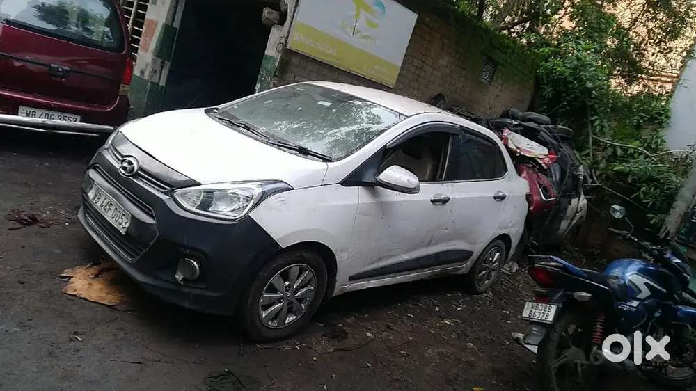 Hyundai Xcent 2015