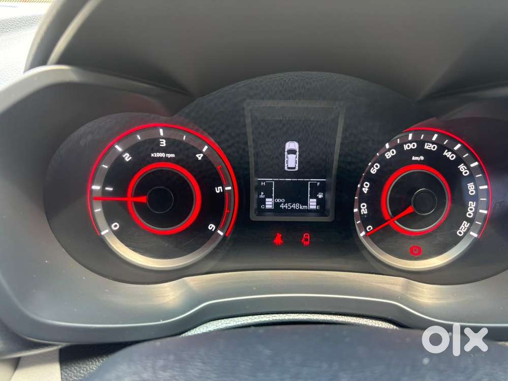 Mahindra Xuv300 W8 Diesel, 2019, Diesel