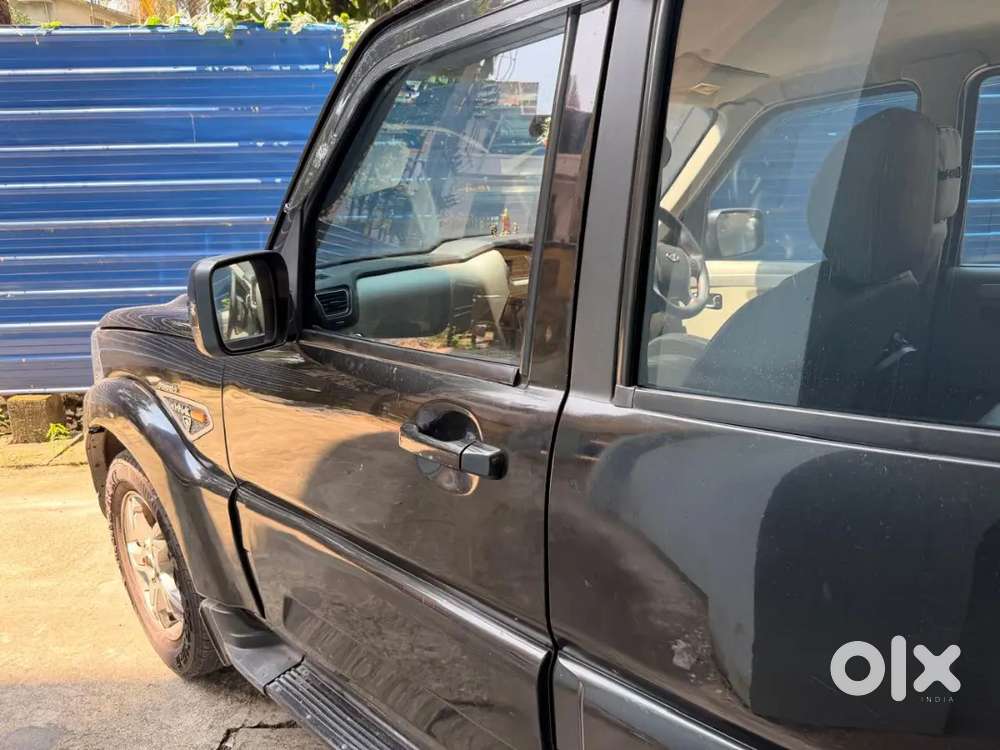 Mahindra Scorpio Classic 2015