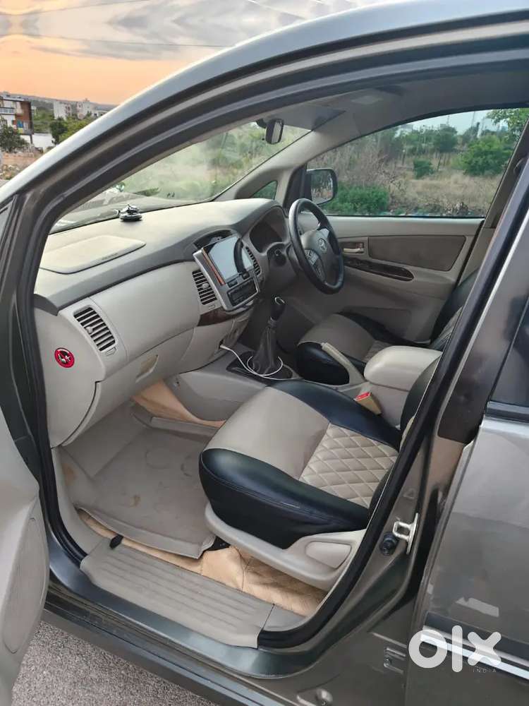 Toyota Innova 2012 Diesel 150000 Km Driven