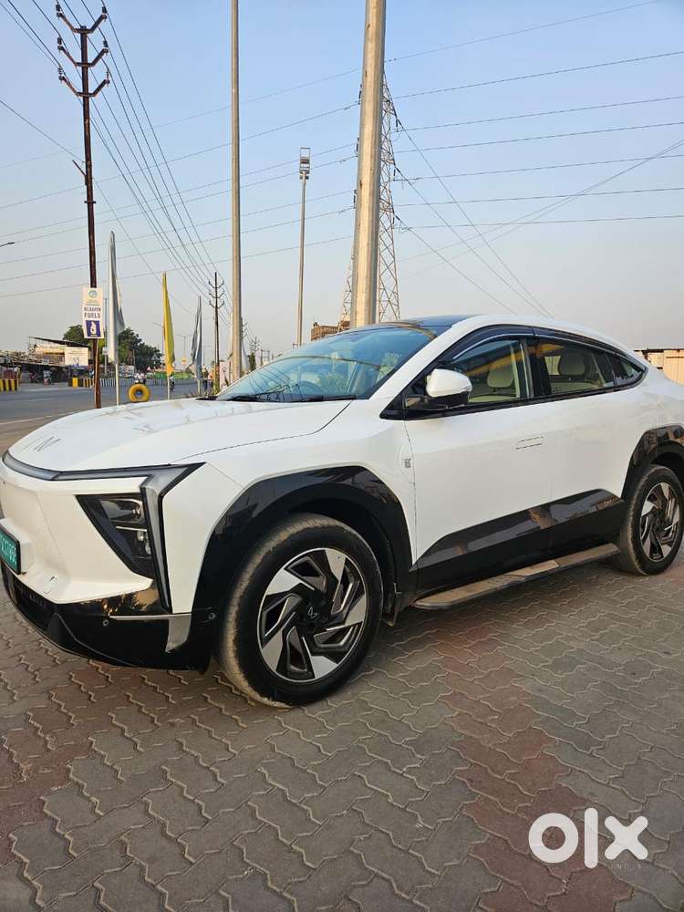 Mahindra Xev 9e Three B79 Kwh, 2026, Electric