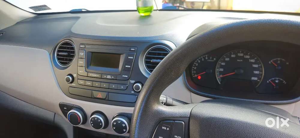 Hyundai Xcent 2018 Petrol
