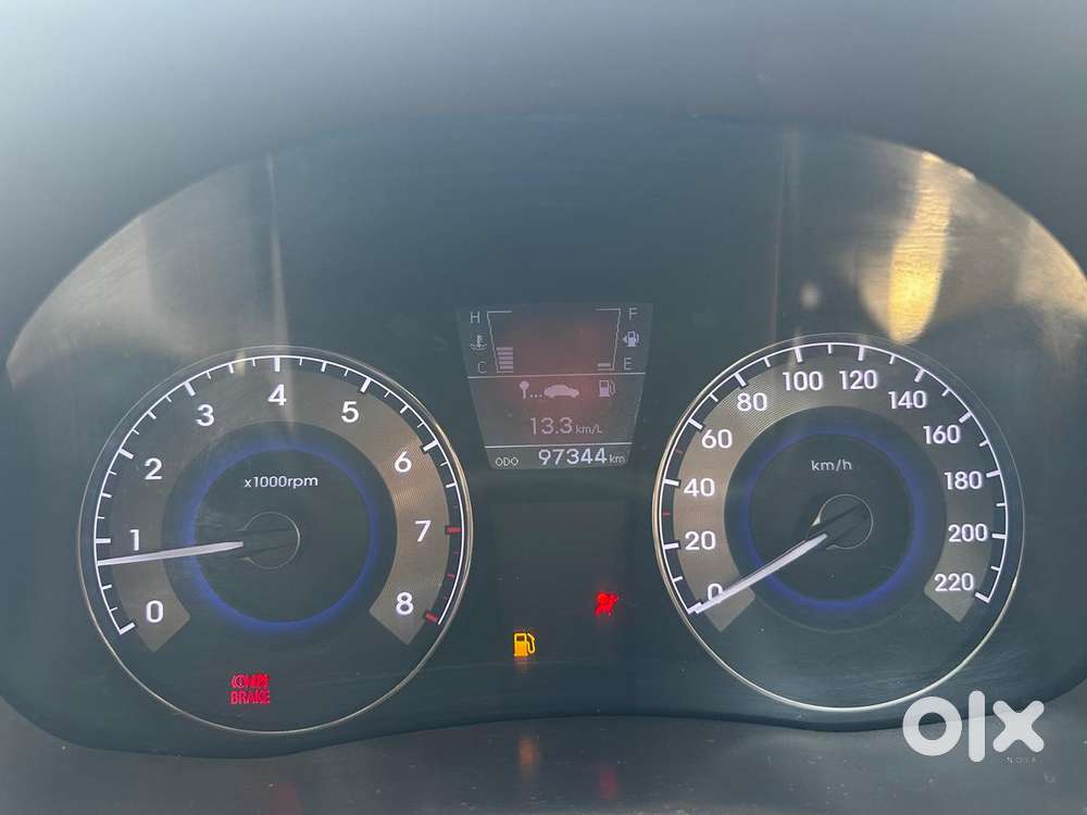 Hyundai Verna, 2011, Petrol